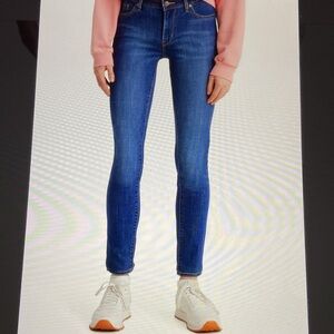 Levi’s 711 skinny jeans 29